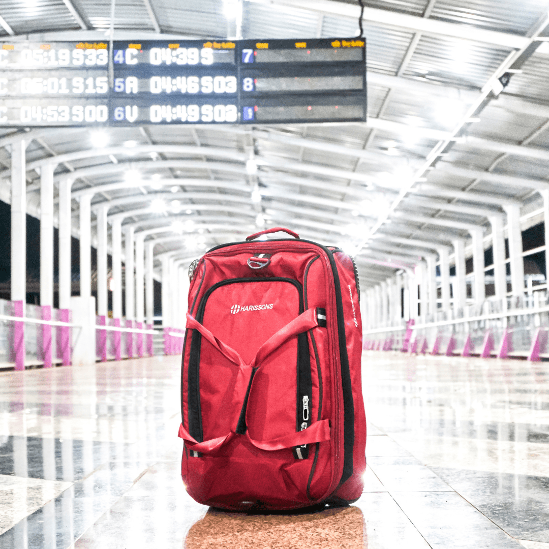 Traveling bag hi-res stock photography and images - Alamy