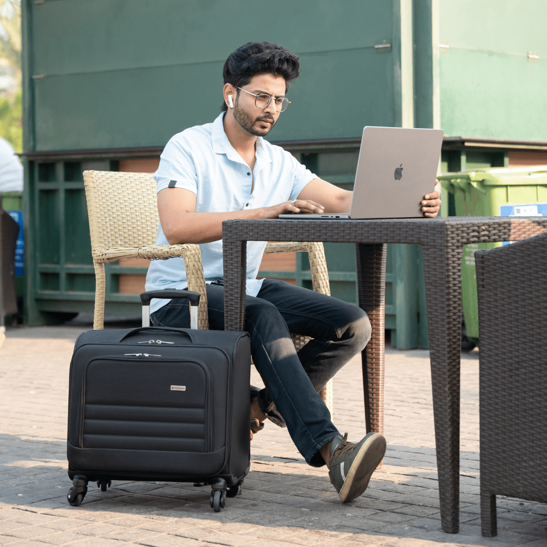 Trolley with top laptop compartment